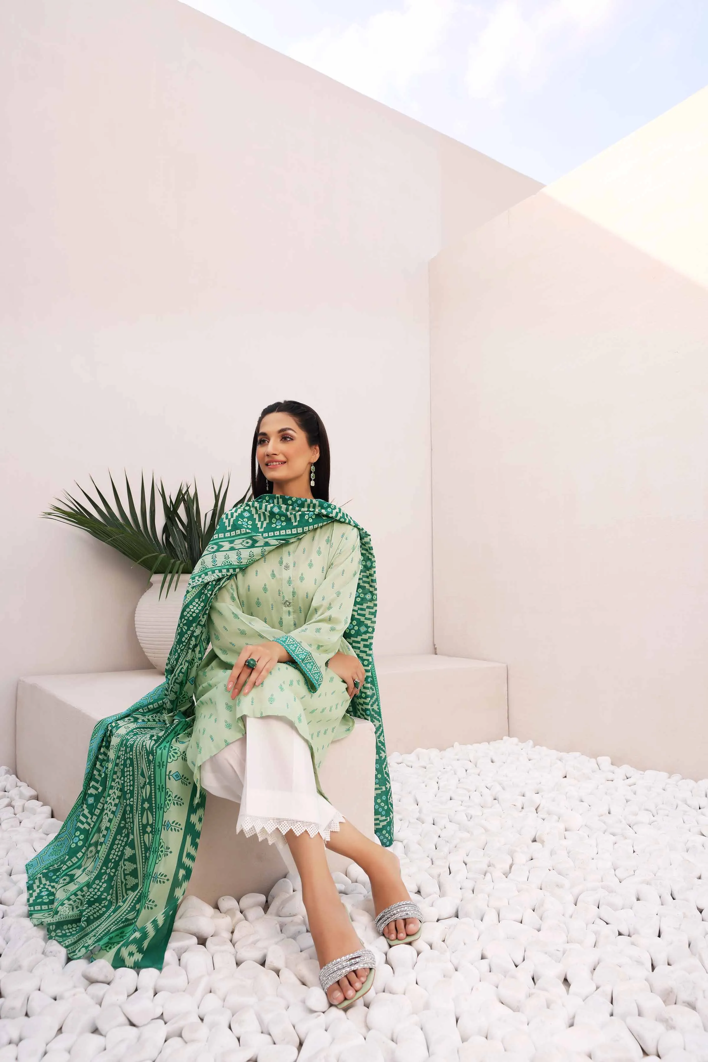 Nishat Linen Spring/Summer – 2 Piece - Printed Lawn Suit - 42301015