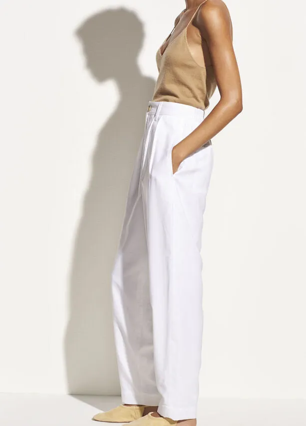 Vince - Pleat Front Tapered Trouser in Optic White